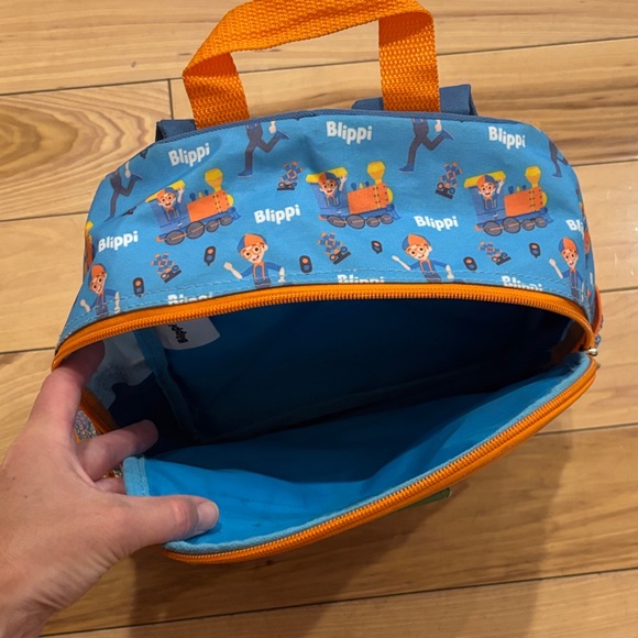 Kids Backpack with Colorful Design - Picture 2 of 3